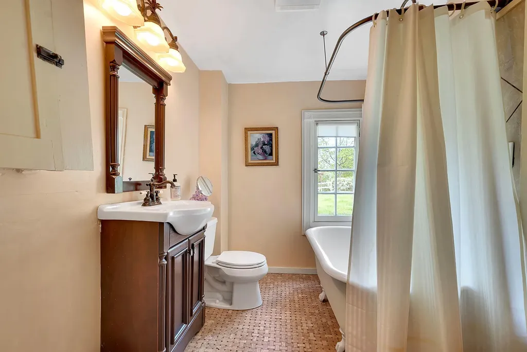 480 River Road Standish ME 04084