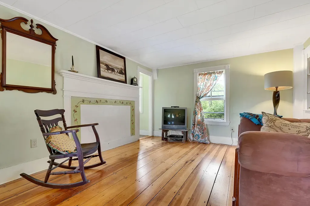 480 River Road Standish ME 04084