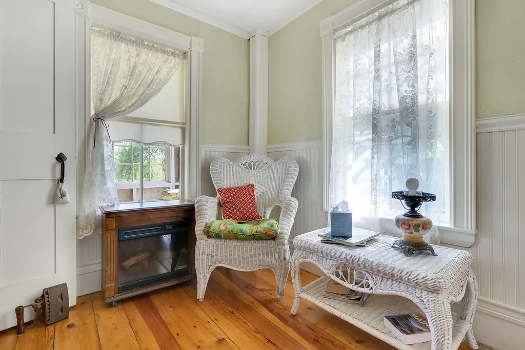 480 River Road Standish ME 04084