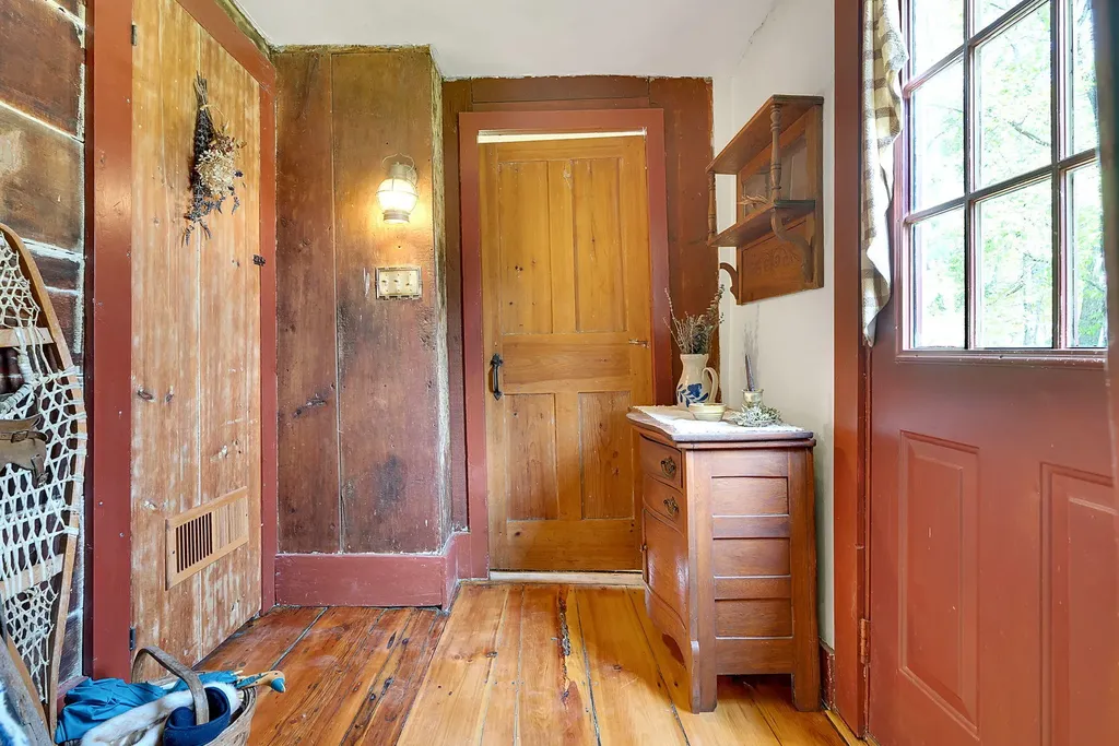 480 River Road Standish ME 04084