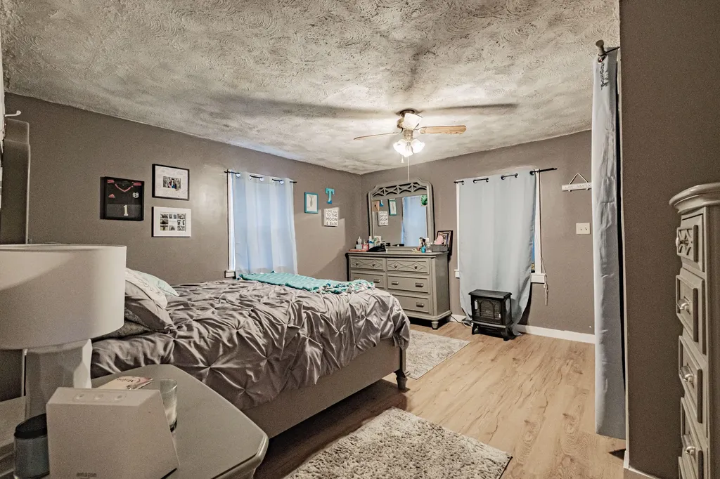 1083 Bridgton Road Westbrook ME 04092