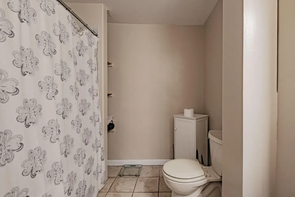 1083 Bridgton Road Westbrook ME 04092