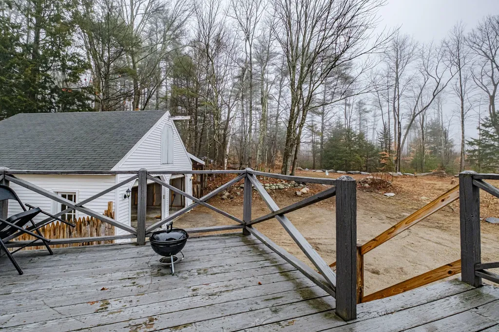 1083 Bridgton Road Westbrook ME 04092