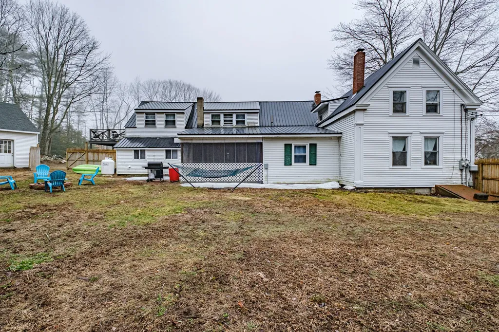 1083 Bridgton Road Westbrook ME 04092
