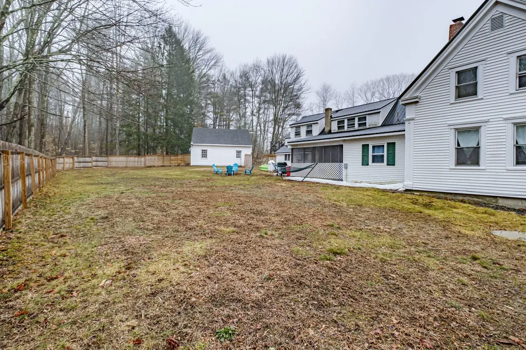 1083 Bridgton Road Westbrook ME 04092