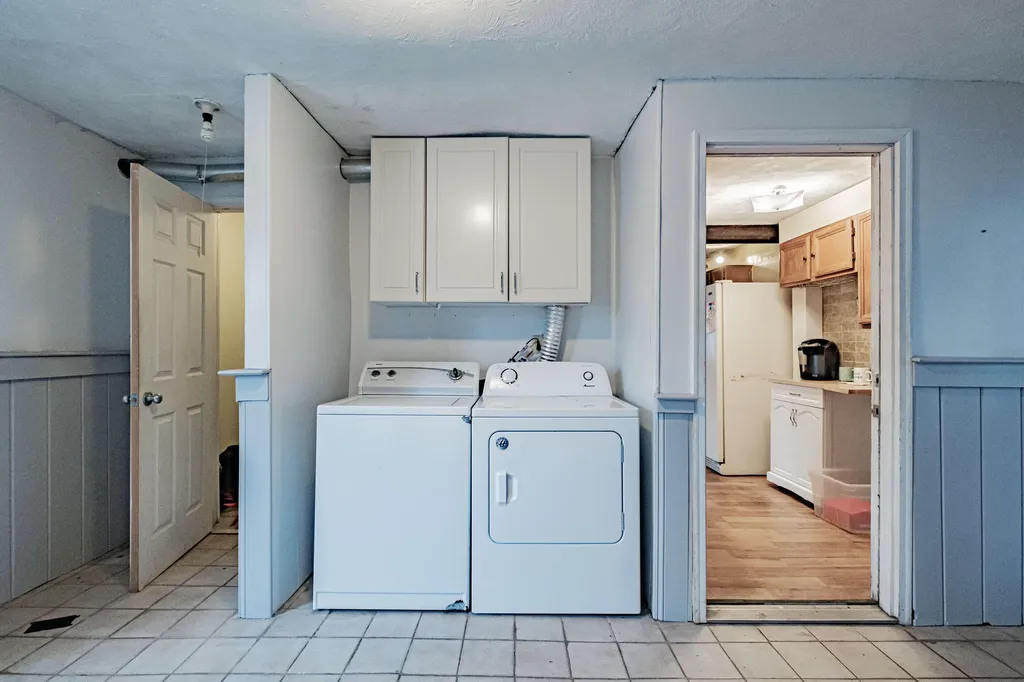 1083 Bridgton Road Westbrook ME 04092