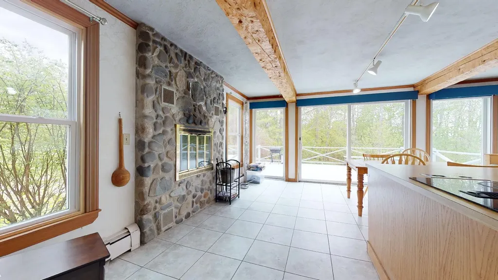 687 River Road Orrington ME 04474