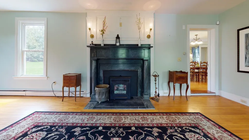 687 River Road Orrington ME 04474