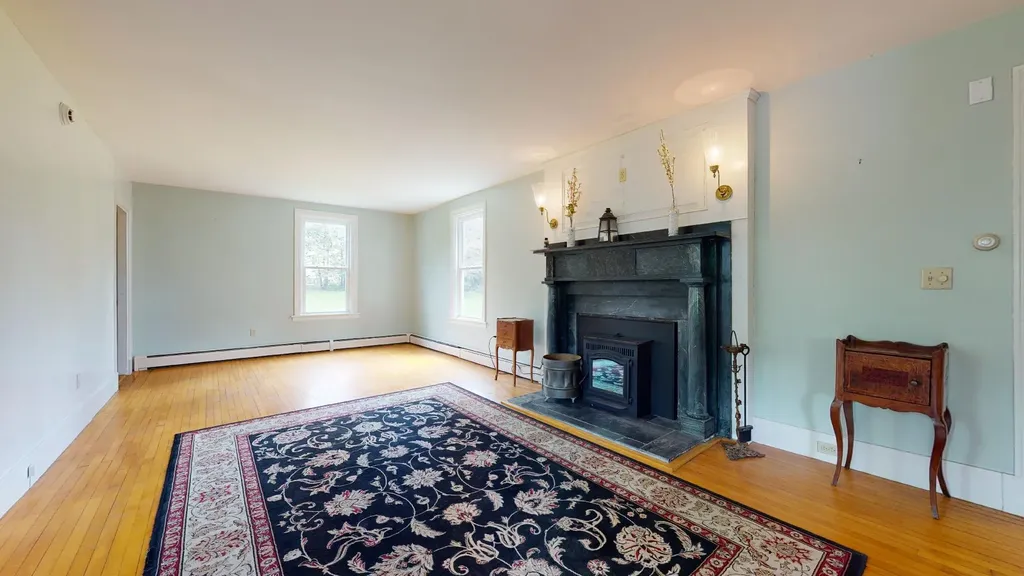 687 River Road Orrington ME 04474
