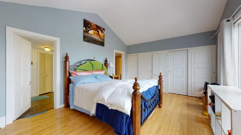 687 River Road Orrington ME 04474