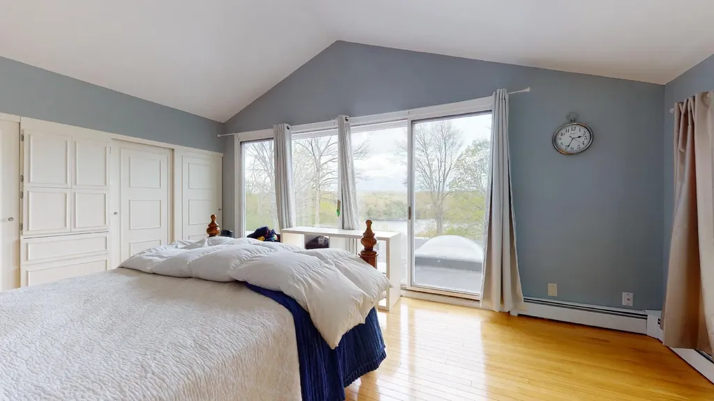 687 River Road Orrington ME 04474