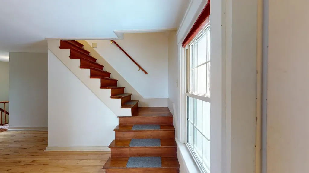 687 River Road Orrington ME 04474