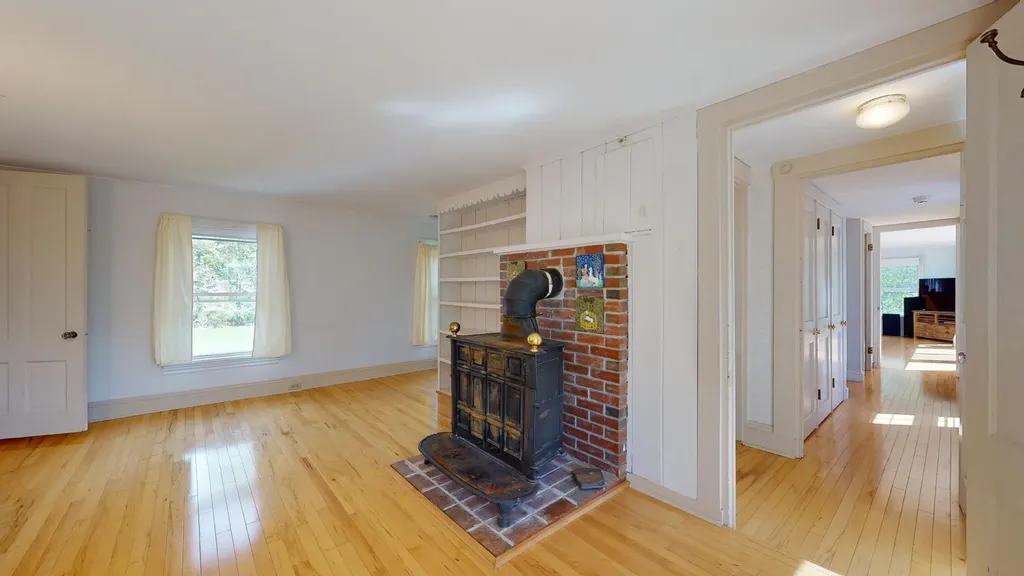 687 River Road Orrington ME 04474