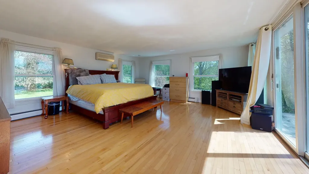 687 River Road Orrington ME 04474