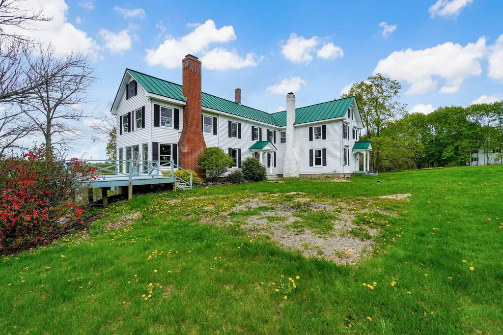 687 River Road Orrington ME 04474