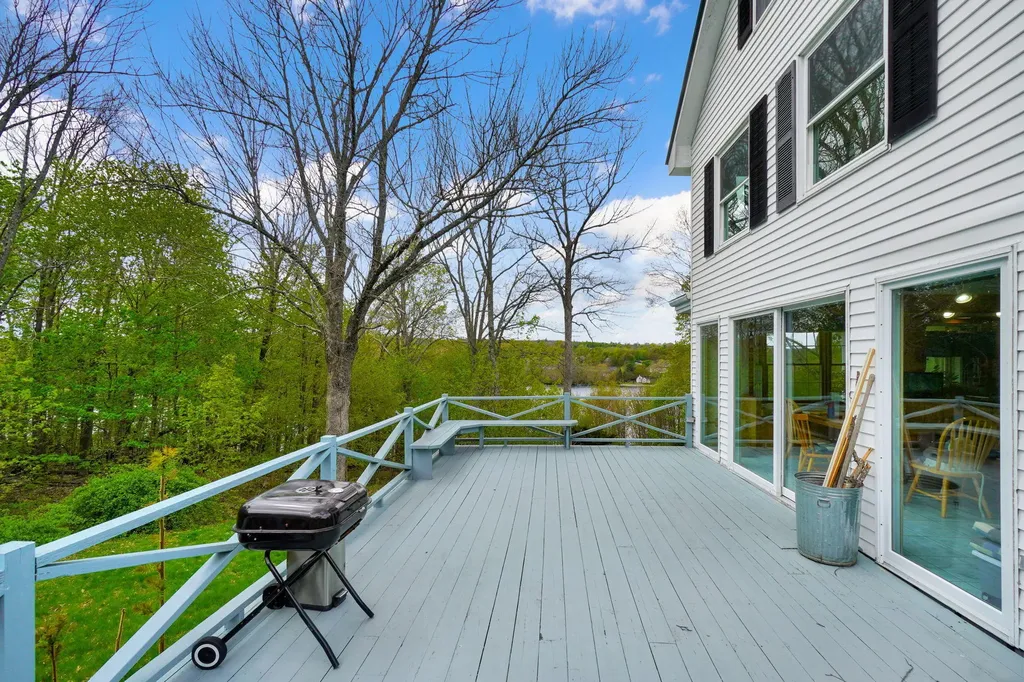 687 River Road Orrington ME 04474