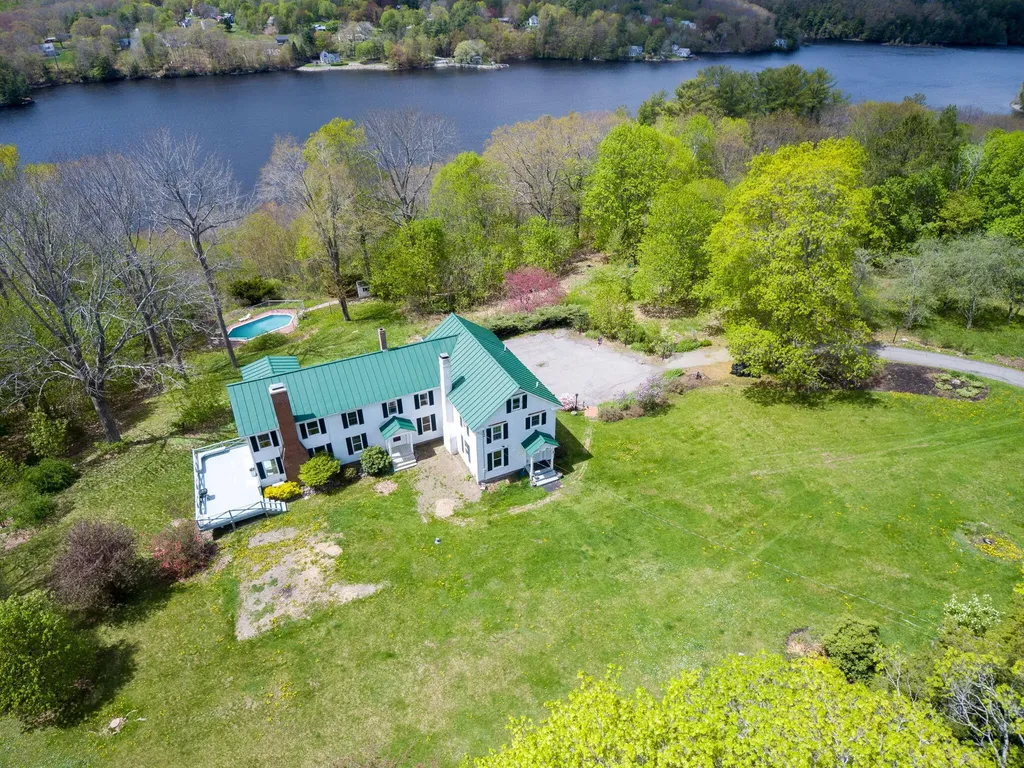 687 River Road Orrington ME 04474
