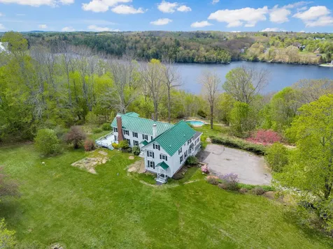 687 River Road Orrington ME 04474