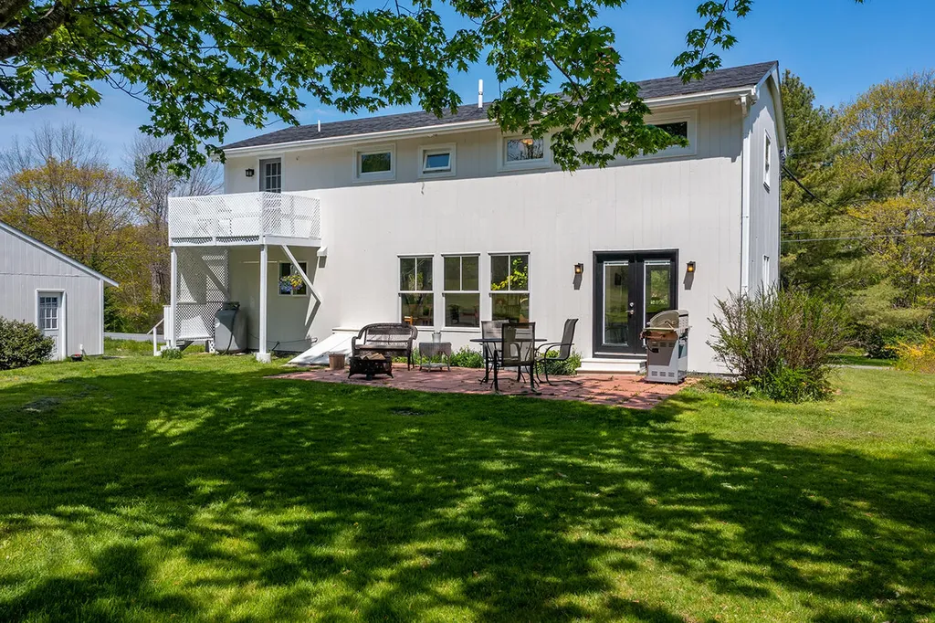 22 Youngtown Road Lincolnville ME 04849
