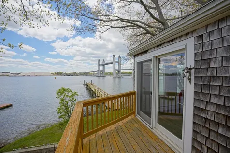 32 Mendum Avenue Kittery ME 03904