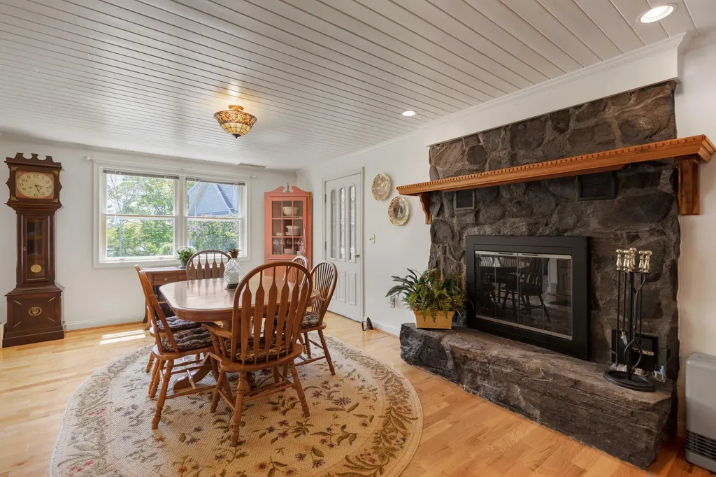 18 Conifer Trail Yarmouth ME 04096