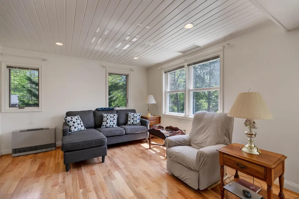 18 Conifer Trail Yarmouth ME 04096