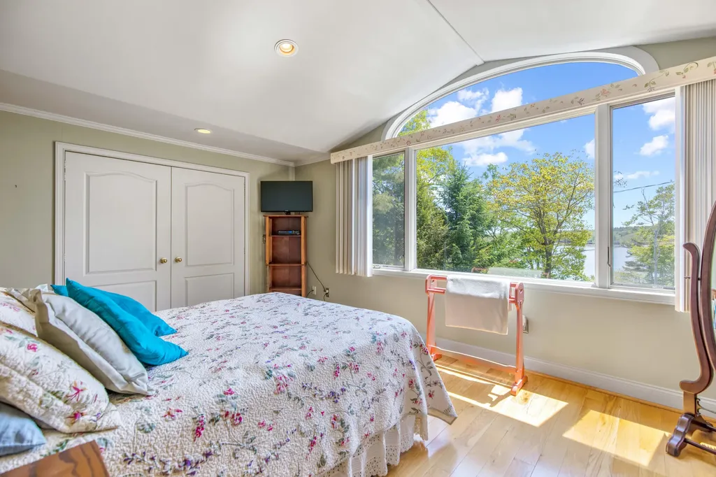 18 Conifer Trail Yarmouth ME 04096