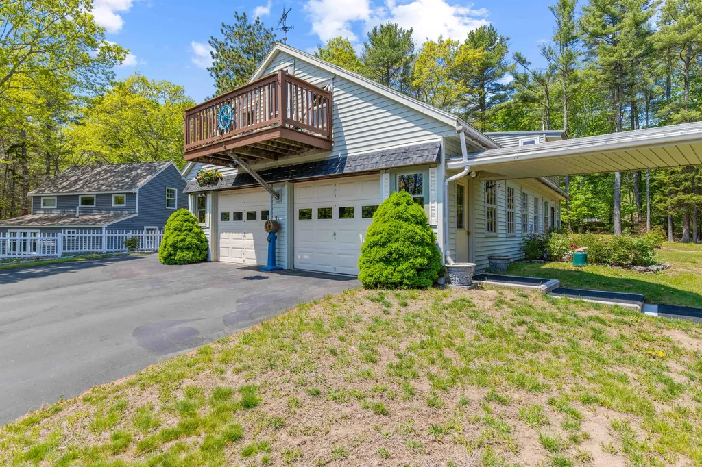 18 Conifer Trail Yarmouth ME 04096