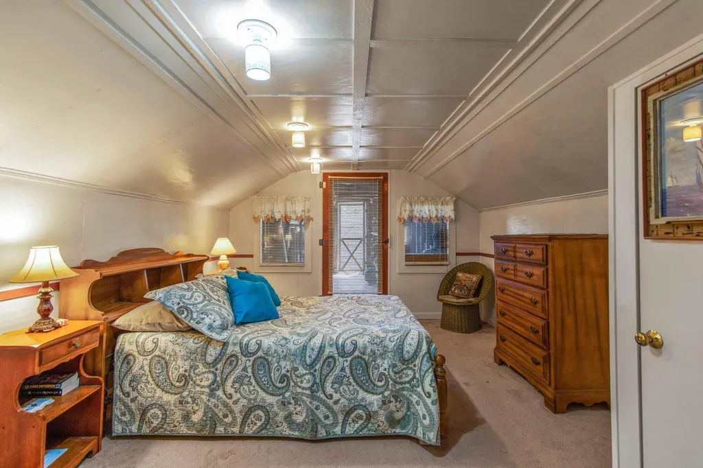 18 Conifer Trail Yarmouth ME 04096
