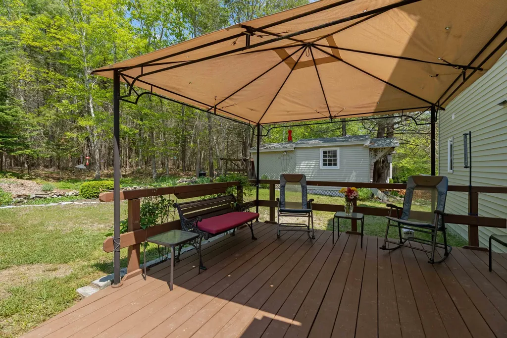 18 Conifer Trail Yarmouth ME 04096