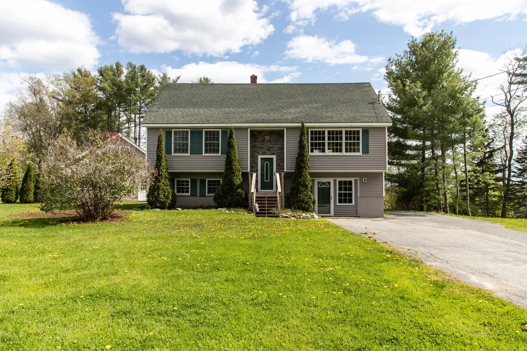 15 Ridgeview Lane Veazie ME 04401