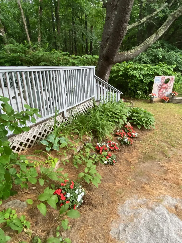 171 Roosevelt Trail Naples ME 04055