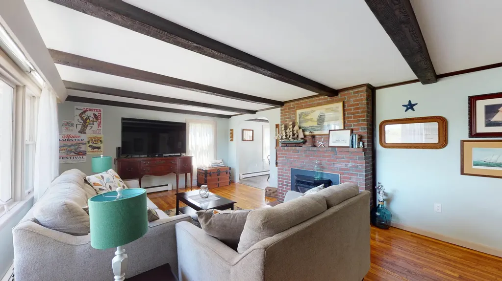 11 Sunrise Terrace Thomaston ME 04861