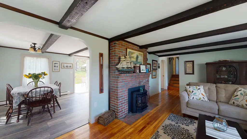 11 Sunrise Terrace Thomaston ME 04861