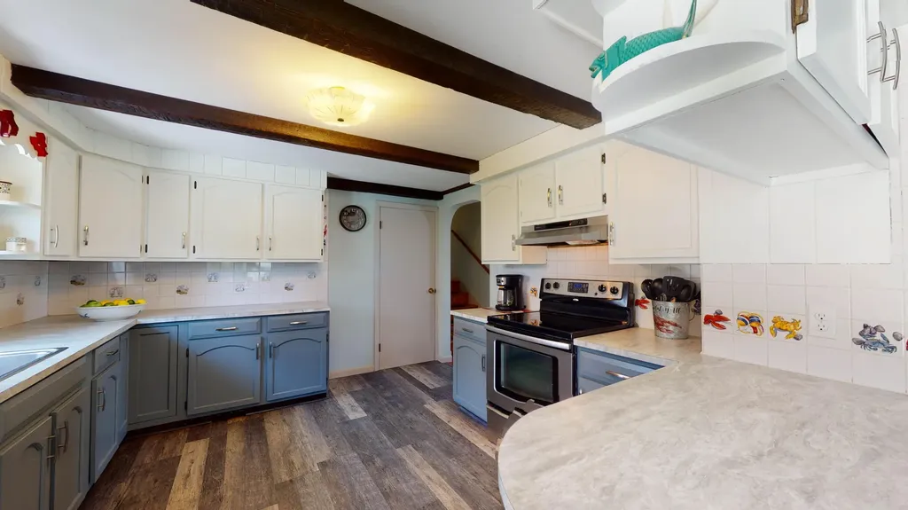 11 Sunrise Terrace Thomaston ME 04861