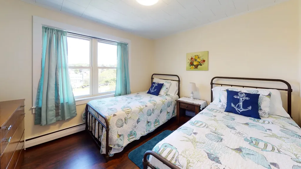 11 Sunrise Terrace Thomaston ME 04861