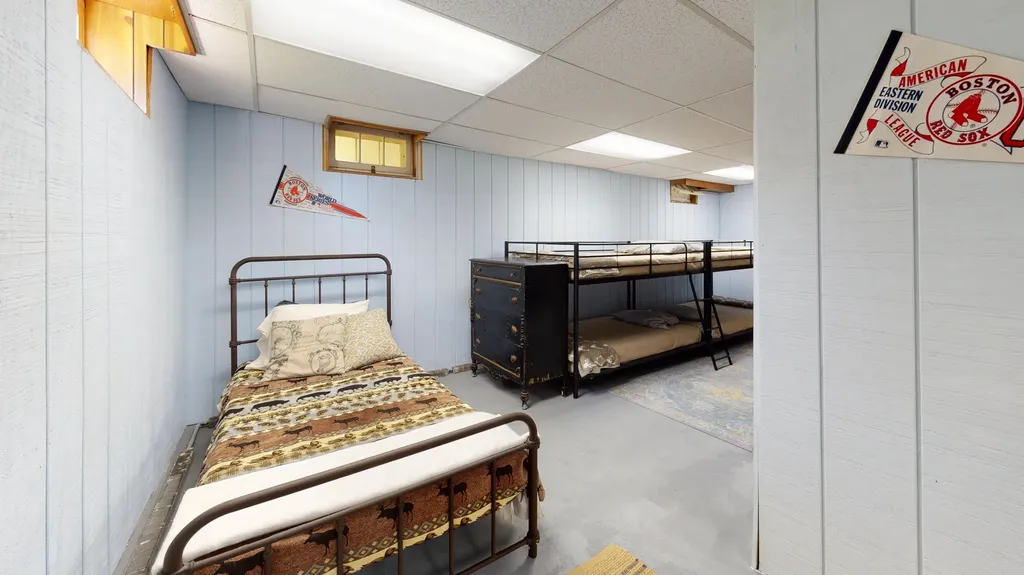 11 Sunrise Terrace Thomaston ME 04861