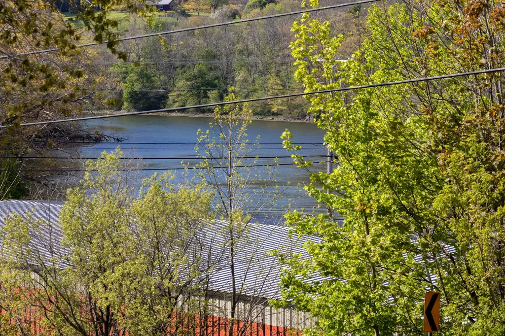 11 Sunrise Terrace Thomaston ME 04861