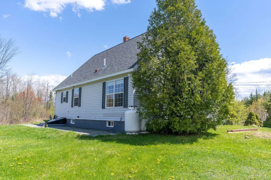 38 Rivers Drive Durham ME 04222