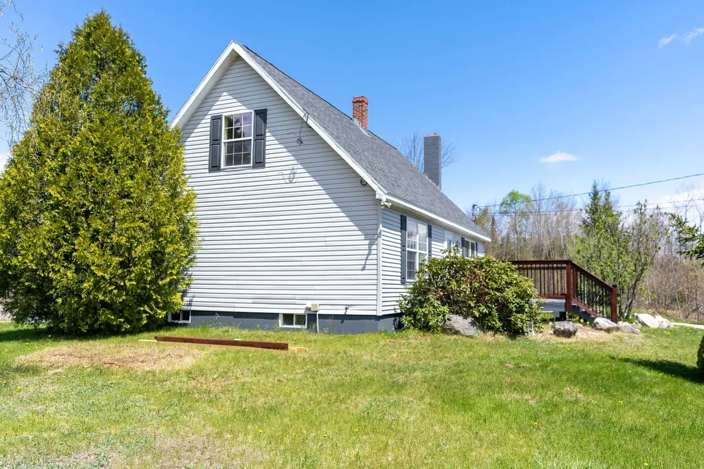 38 Rivers Drive Durham ME 04222