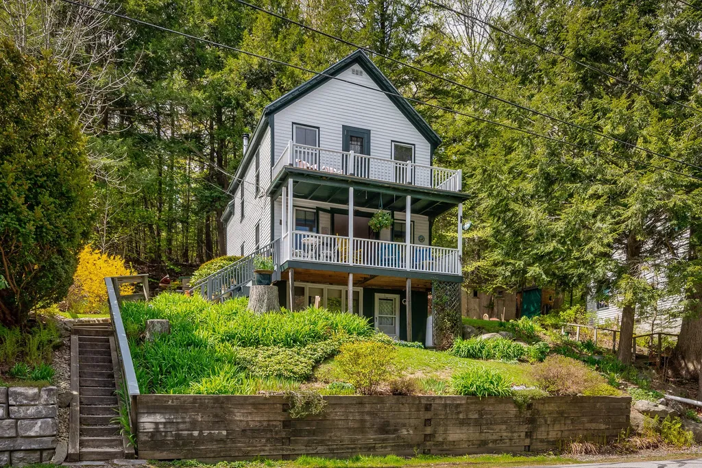 70 Beaucaire Avenue Camden ME 04843