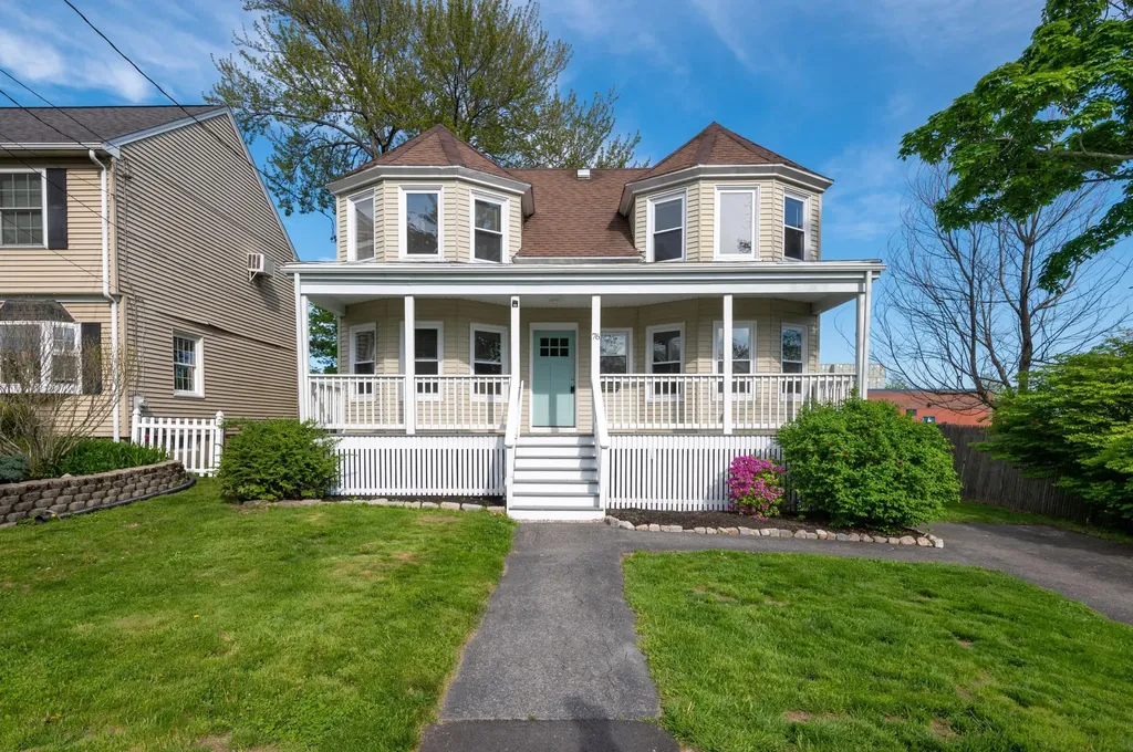 76 Powsland Street Portland ME 04102
