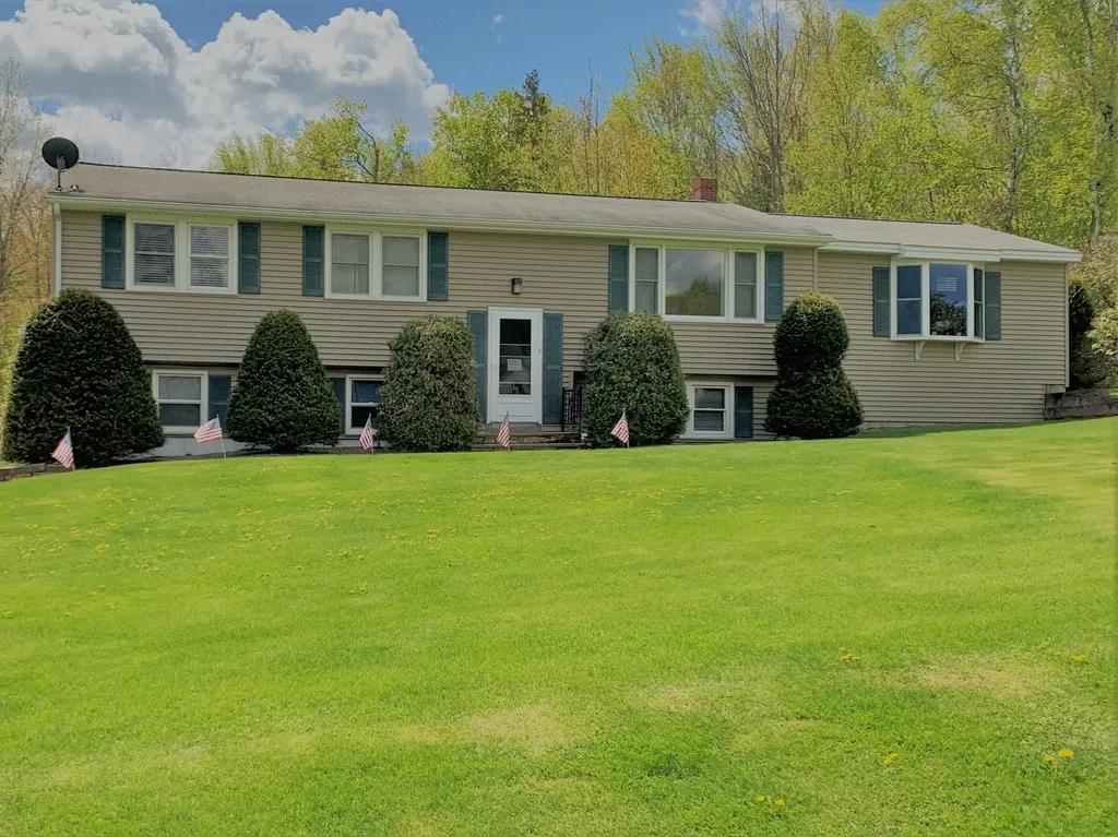 113 Seminole Drive Farmington ME 04938
