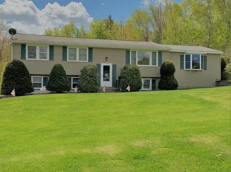 113 Seminole Drive Farmington ME 04938