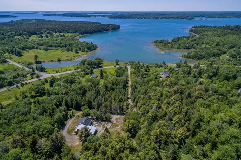 40 Happy Dirt Road Saint George ME 04860