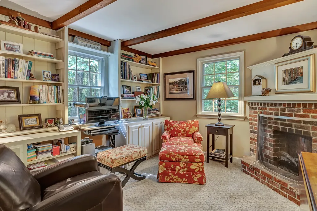 28 Ledgewood Drive Yarmouth ME 04096