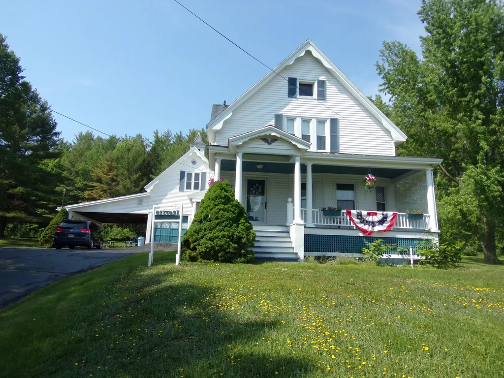 86 Main Road Brownville ME 04414