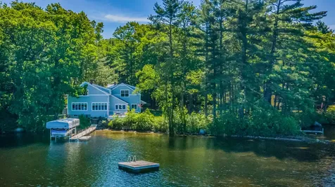 323 Pride Farm Road Falmouth ME 04105