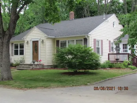 34 Mary Street Lewiston ME 04240