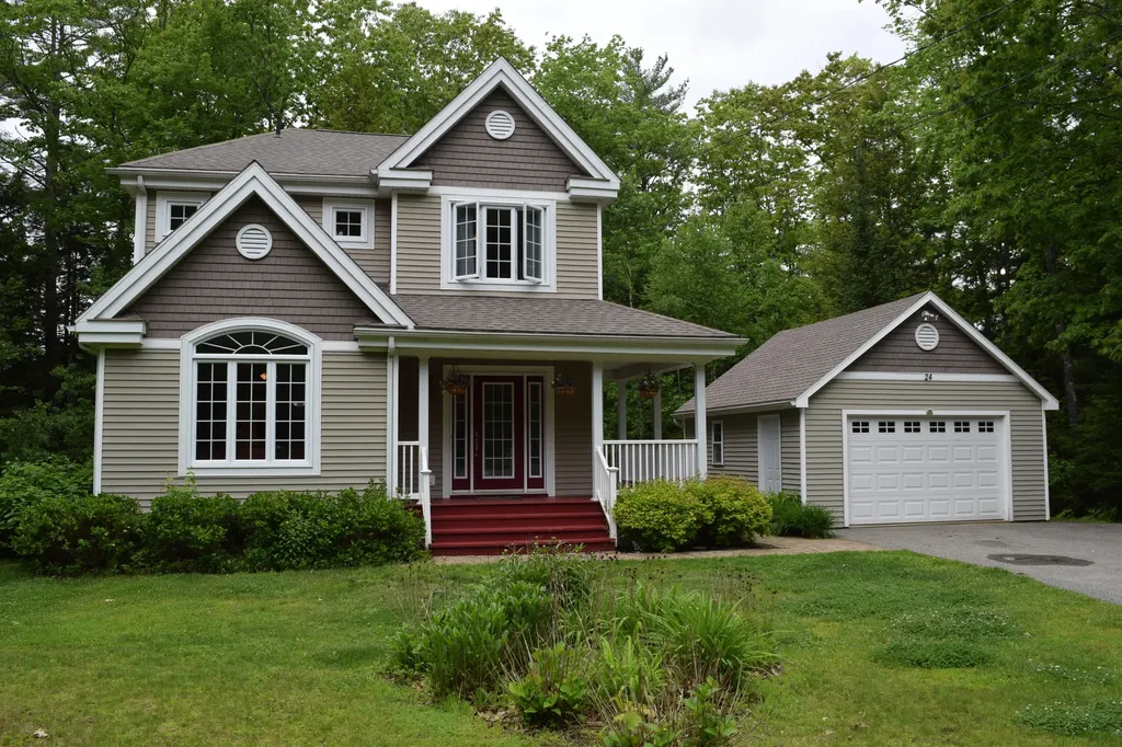 24 Hart Road Warren ME 04864